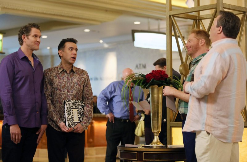 Modern Family Verwirrendes Vegas (Las Vegas) [S05E18] TV Wunschliste