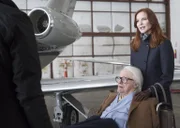 Vergewaltigt Charmaine (Marcia Cross, r.) ihren alten, wehrlosen Ehemann Walter (Robert Vaughn, l.)?