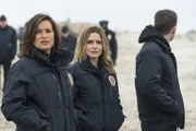 Panik macht sich breit: Sind Detective Benson (Mariska Hargitay, l.) und Lindsay (Sophia Bush, r.) zu spät?