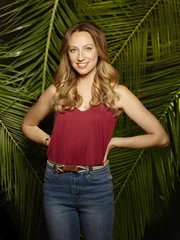 (1. Staffel) - Tara (Anna Konkle) ist Pippys Freundin und tüchtige Mitarbeiterin im Labor von Dr. Rosewood.