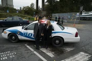 Detective Vega (Louis Ferreira, l.); Detective Flynn (Kristin Lehman, r.)