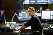 Auf einmal ein Außeneinsatz? Jordan Reed (Giles Matthey) ist misstrauisch. Warum schickt ihn Steve Navarro auf eine Mission?