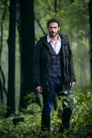 (1. Staffel) - Zusammen mit Kriminalpolizistin Catherine Jensen ermittelt der forensische Psychologe Thomas Schaeffer (James D'Arcy) in Mordfällen ...