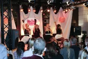 Treten live im "Aden" auf: Die Girlgruop "Queensberry" ...