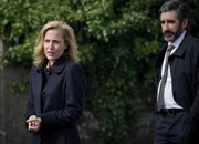 Vor einer schweren Aufgabe: Gillian Anderson als Stella Gibson, John Lynch als Jim Burns