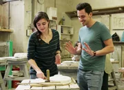 Kunststudenten aus Florenz berichten Antonino Ognissanti von ihrem Studium und ihrer Faszination