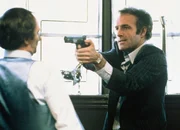 Bankbesuch: James Caan als Frank