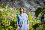 Hinter den Hecken
Staffel 2
Folge 3
Urbaner Garten
Angela Losert
2019
SRF