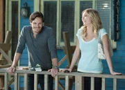 Ein verhindertes Paar: Nick Wechsler als Jack Porter, Emily VanCamp als Emily Thorne