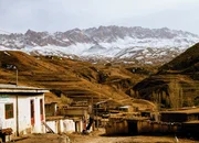 Iran: Bergdorf beim Mount Damavand