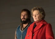 Die Clan-Chefin und ihr Sohn: Angus Sampson als Bear Gerhardt, Jean Smart als Floyd Gerhardt
