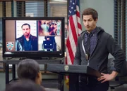 Jagd auf einen Datendieb: Andy Samberg als Jake Peralta