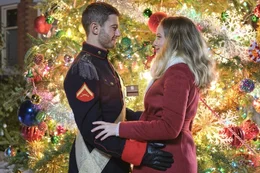 Prince Colin (Julian Morris), Dee Dee Paretti (Megan Park)