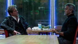 Brad Pitt (l.) und George Clooney (r.) in „Wolfs“. Brad Pitt (l.) und George Clooney (r.) in „Wolfs“.