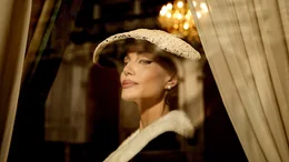 Angelina Jolie als berühmte Opernsängerin Maria Callas Angelina Jolie als berühmte Opernsängerin Maria Callas