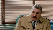 Frank Reagan (Tom Selleck) denkt an seine Söhne
