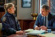 Verteidiger Jack Boyle (Peter Hermann) spricht mit Eddie