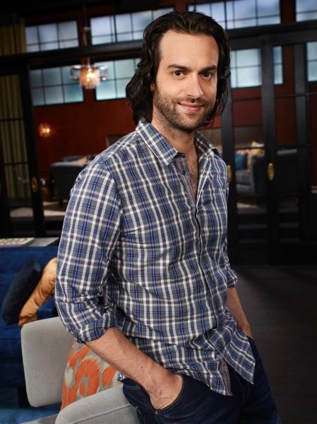 1. Staffel: Alex Green (Chris D'Elia)