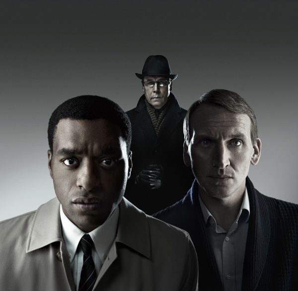 Gabriel (Chiwetel Ejiofor, li.), Bede (Christopher Ecclestone, re.) und Gatehouse (Stephen Rea)