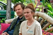 Callum Jones (Rupert Young) und seine Frau Sadie (Lyndsey Marshal) sorgen sich