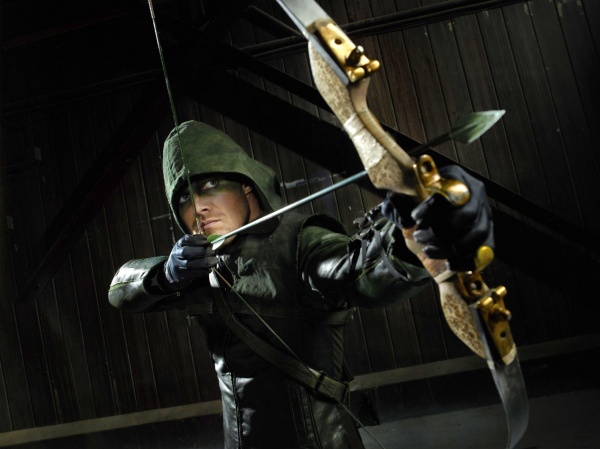1. Staffel: Oliver Queen (Stephen Amell)