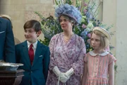 Charles, Queen Mum und Anne erleben Edwards Taufe