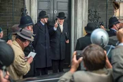 Premierminister Winston Churchill (John Lithgow) will siegen