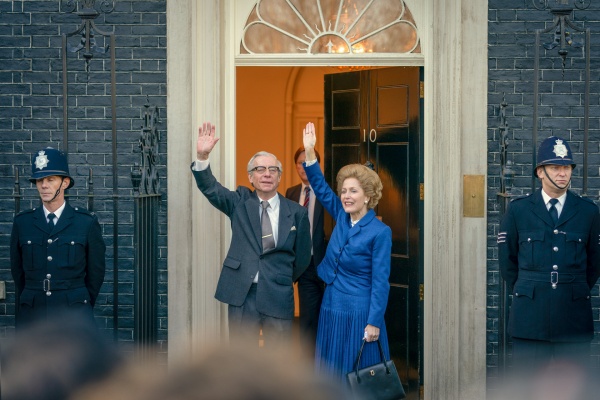 Margaret und Dennis Thatcher (Stephen Boxer) triumphieren