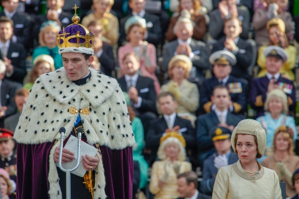 Der neue Prince of Wales (Josh O'Connor) nervt seine Mama