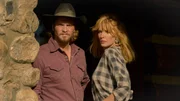 Kyace (Luke Grimes) unterstützt Beth (Kelly Reilly)