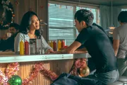Ben (Justin H. Min) findet Jennifer (Victoria Sawal) unter dem Namen Rosie