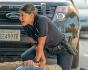 Celina (Lisseth Chavez) will unbedingt den Mann retten