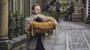 Pekinese Tricki Woo (Derek) verst&ouml;rt Siegfried Farnon (Samuel West)