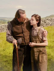 Richard (Tony Pitts) und seine Tochter Jenny Alderson (Imogen Clawson) haben ein Problem Richard (Tony Pitts) und seine Tochter Jenny Alderson (Imogen Clawson) haben ein Problem