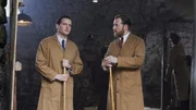 James (Nicholas Ralph) und Siegfried (Samuel West) denken an das ungeborene Kind