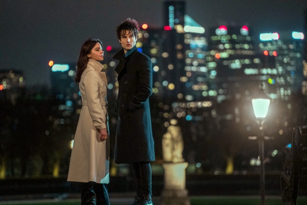 Johanna Constantine (Jenna Coleman) verhandelt mit Dream (Tom Sturridge)