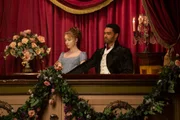 BRIDGERTON (L to R) PHOEBE DYNEVOR as DAPHNE BRIDGERTON and REGÉ-JEAN PAGE as SIMON BASSET in episode 107 of BRIDGERTON Cr. LIAM DANIEL/NETFLIX © 2020