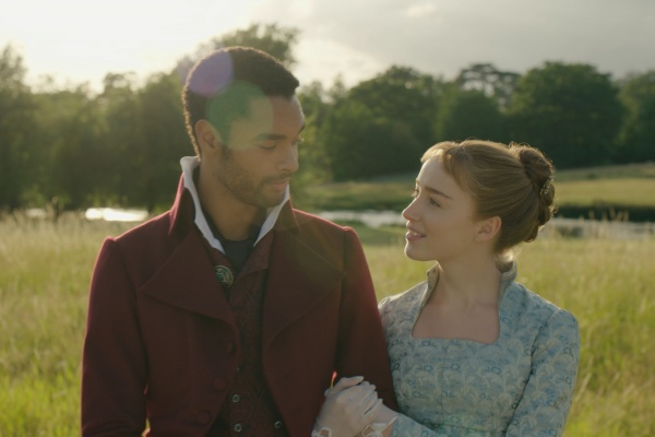 RIDGERTON (L to R) REGÉ-JEAN PAGE as SIMON BASSET and PHOEBE DYNEVOR as DAPHNE BRIDGERTON in episode 106 of BRIDGERTON Cr. COURTESY OF NETFLIX/NETFLIX © 2020