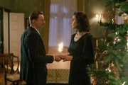 Arthur und Alice (Nina Kunzendorf) sprechen über Sohn Harry