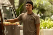 Chase Stokes als John B