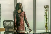 Neera Ketoul (Yetide Badaki) kritisiert die Föderation