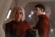 Schwester Christine Chapel (Jess Bush) und Spock (Ethan Peck) leben gefährlich Schwester Christine Chapel (Jess Bush) und Spock (Ethan Peck) leben gefährlich