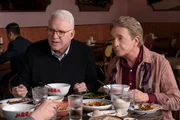 Charles (Steve Martin) und Oliver (Martin Short, r.) sammeln Infos im Café Charles (Steve Martin) und Oliver (Martin Short, r.) sammeln Infos im Café