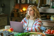 Samantha (Rose McIver) verdaut Neuigkeiten der Geister