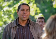 Bob (Dallas Goldtooth) kennt Sprachen vom Volksstamm der Lenni Lenape