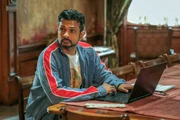 Eifersucht packt Jay Arondekar (Utkarsh Ambudkar)