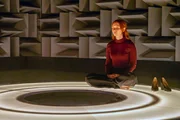 Katherine Solomon (Valorie Curry) blickt zurück