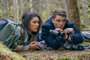 Rose (Luciane Buchanan) und Peter beobachten keine Rehe