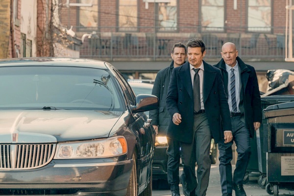 Wut beflügelt (v.l.) Kyle (Taylor Handley), Mike (Jeremy Renner) und Ian (Hugh Dillon)