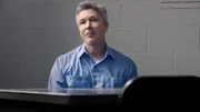 Hinter dem Gesicht von Milo (Aidan Gillen) lauert ein Teufel